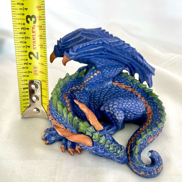 Sleepy Dragon Mythical Realms Figure Safari EUC Displayed Only - Picture 6 of 7